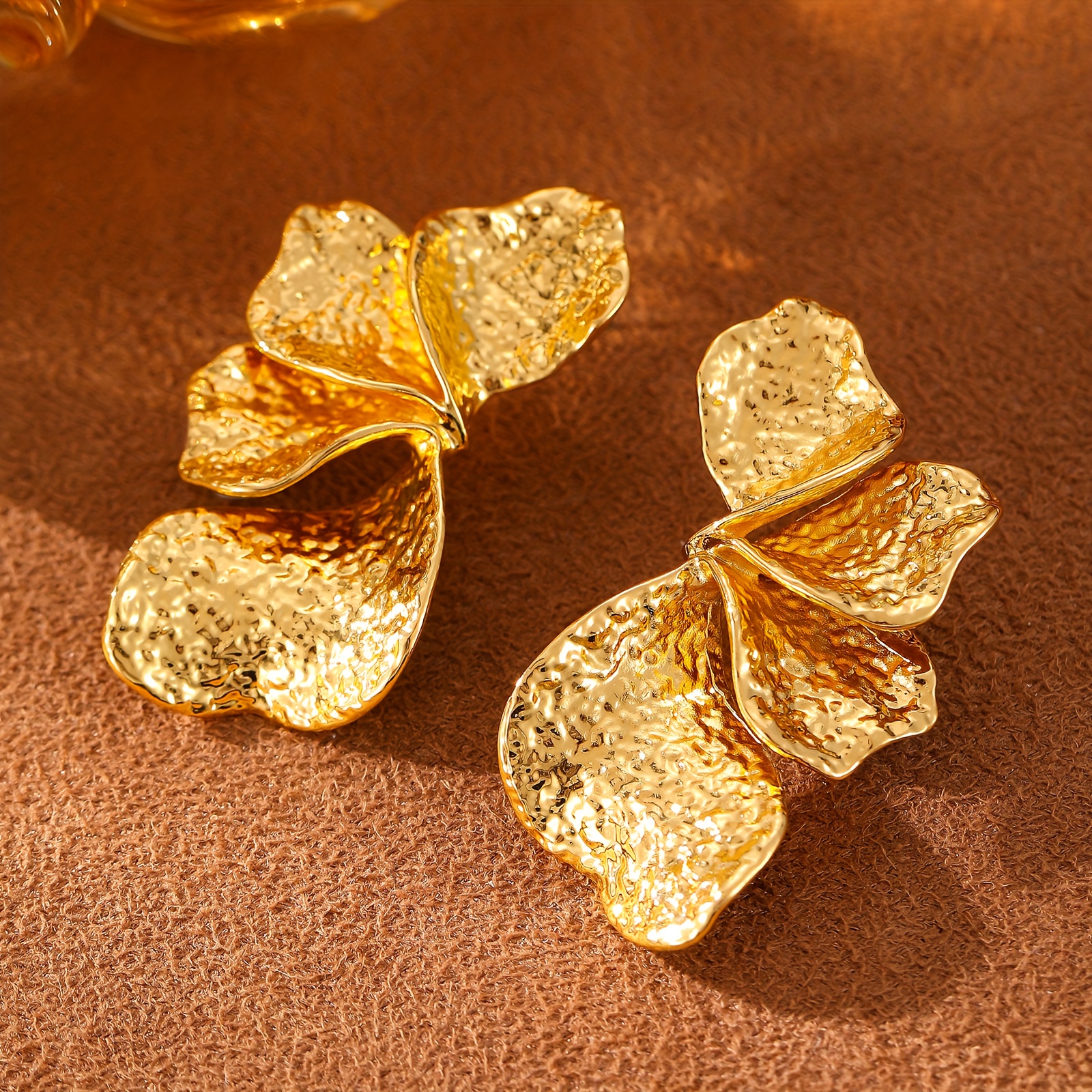 2pcs Plated Ruffled Leaf & Petal Stud Earrings Set